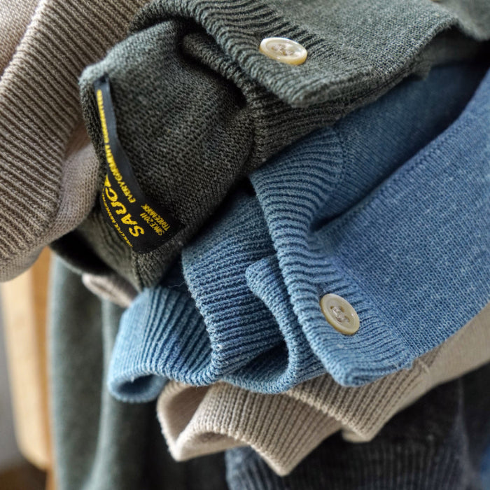 SAUCE ZHAN Knitted Henley Collar T-Shirt